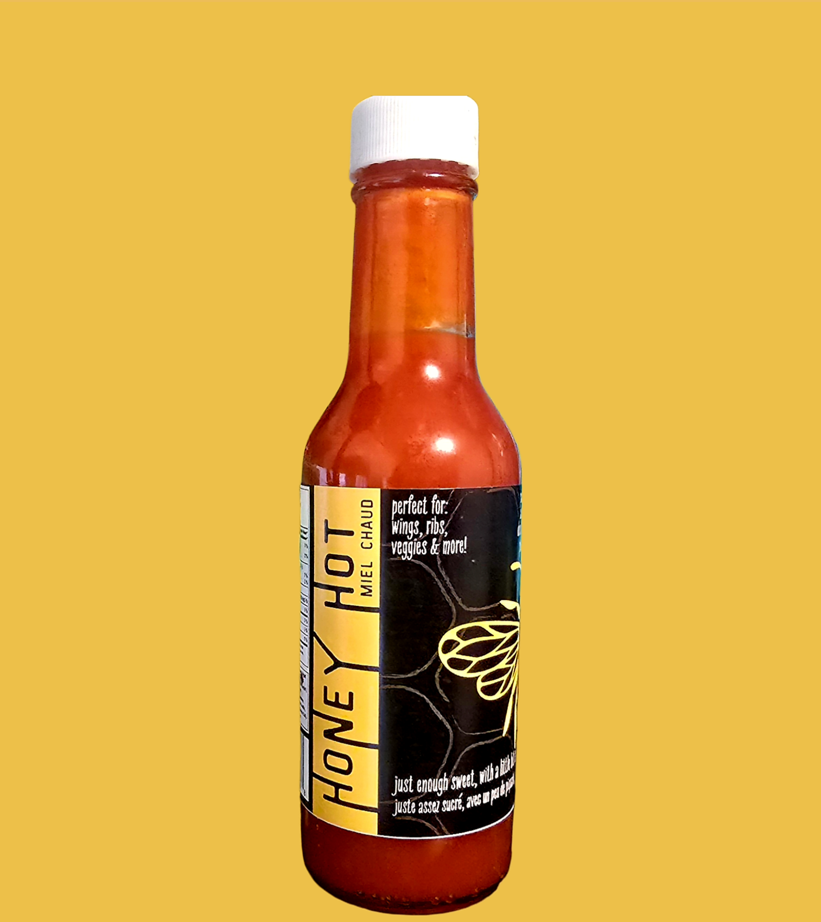 Wings: Toss your chicken wings in Honey Hot Sauce for a sweet and spicy buffalo-style treat! 🍗🔥
Marinades: Use as a marinade for chicken, pork, or shrimp to infuse your dishes with a balanced, smoky heat! 🍖🍤🌶️
Glazes: Brush onto grilled or roasted meats and vegetables for a caramelized, flavourful glaze! 🥩🥕
Dips: Mix with mayonnaise or sour cream for a zesty dip that pairs perfectly with fries, chips, or vegetable sticks! 🍟🥔🥒😋
Everyday Condiment: Drizzle over tacos, burgers, sandwiches, or salads